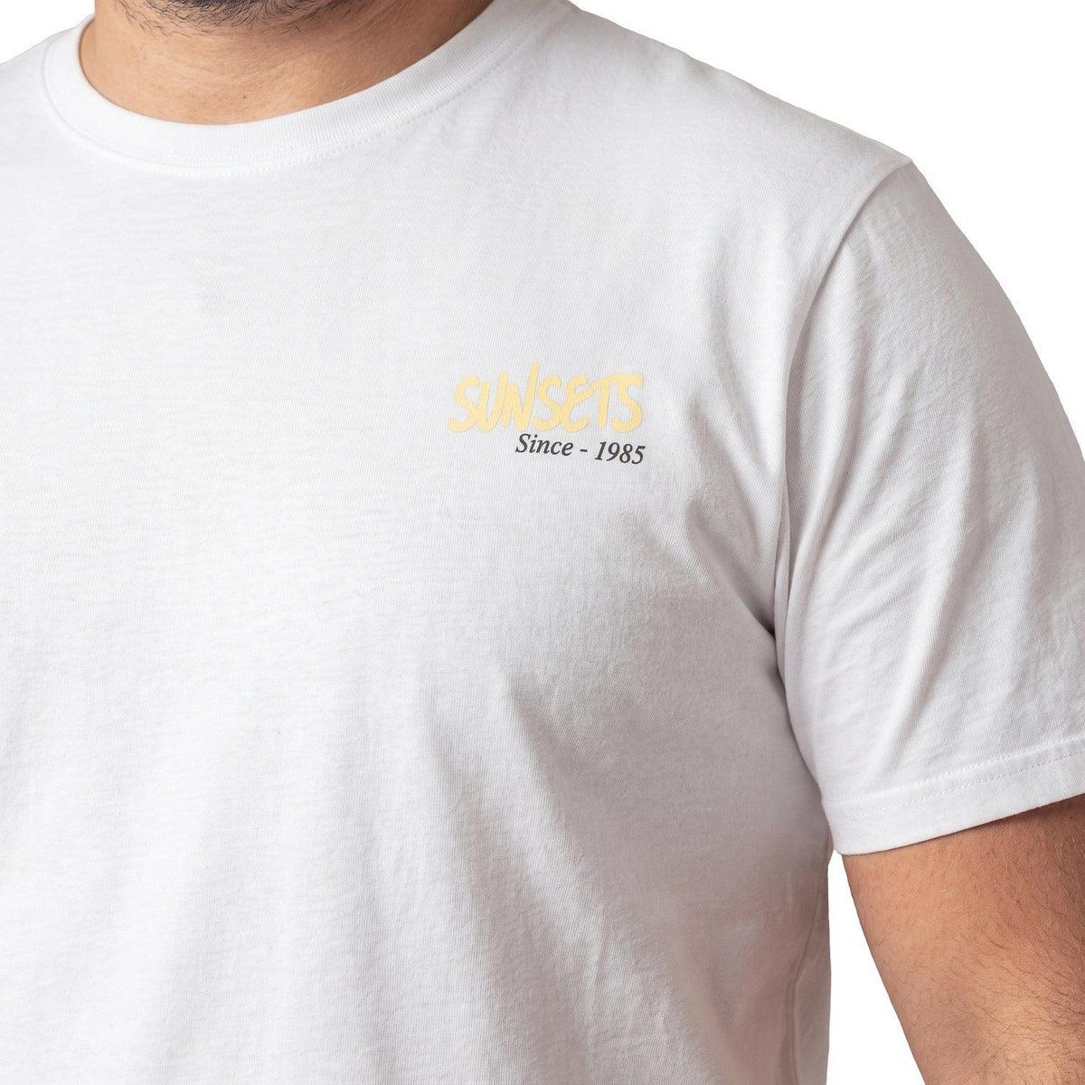 Polera Hombre Estampado Espalda Blanco